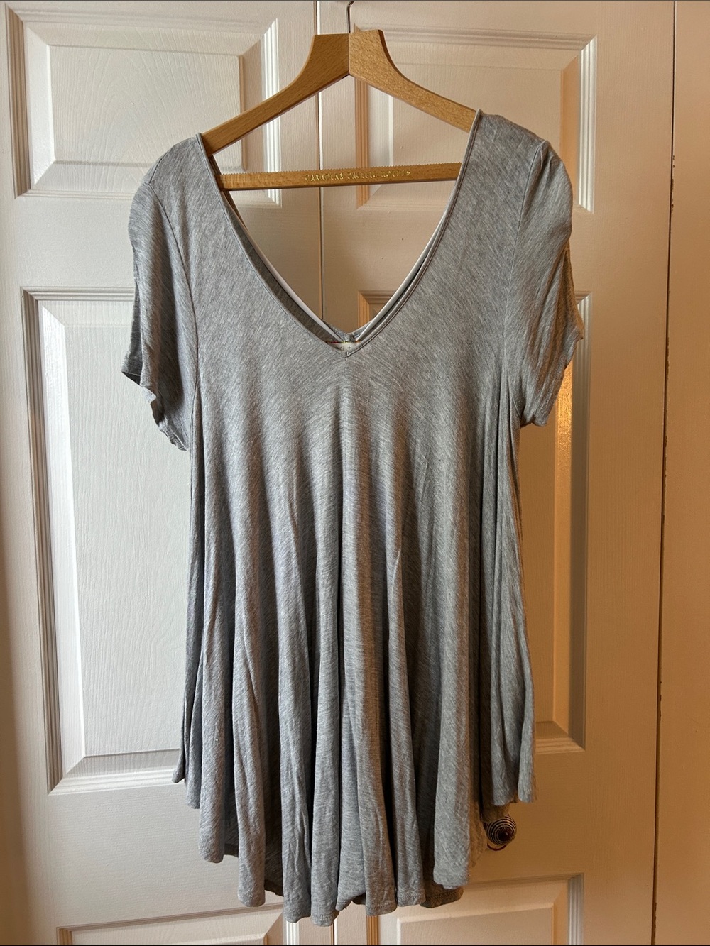 Anthropologie vintage Light Gray V-Neck Swing Top - Women's Casual Tee